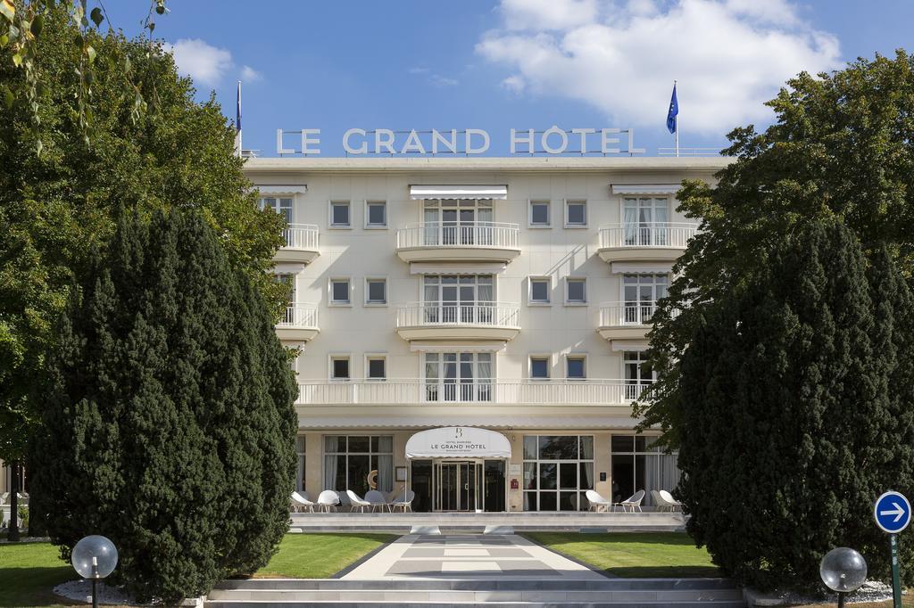 Hotel Barriere Le Grand Hotel Анг'ян-ле-Бен Екстер'єр фото