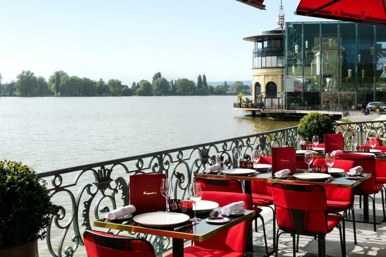 Hotel Barriere Le Grand Hotel Анг'ян-ле-Бен Екстер'єр фото